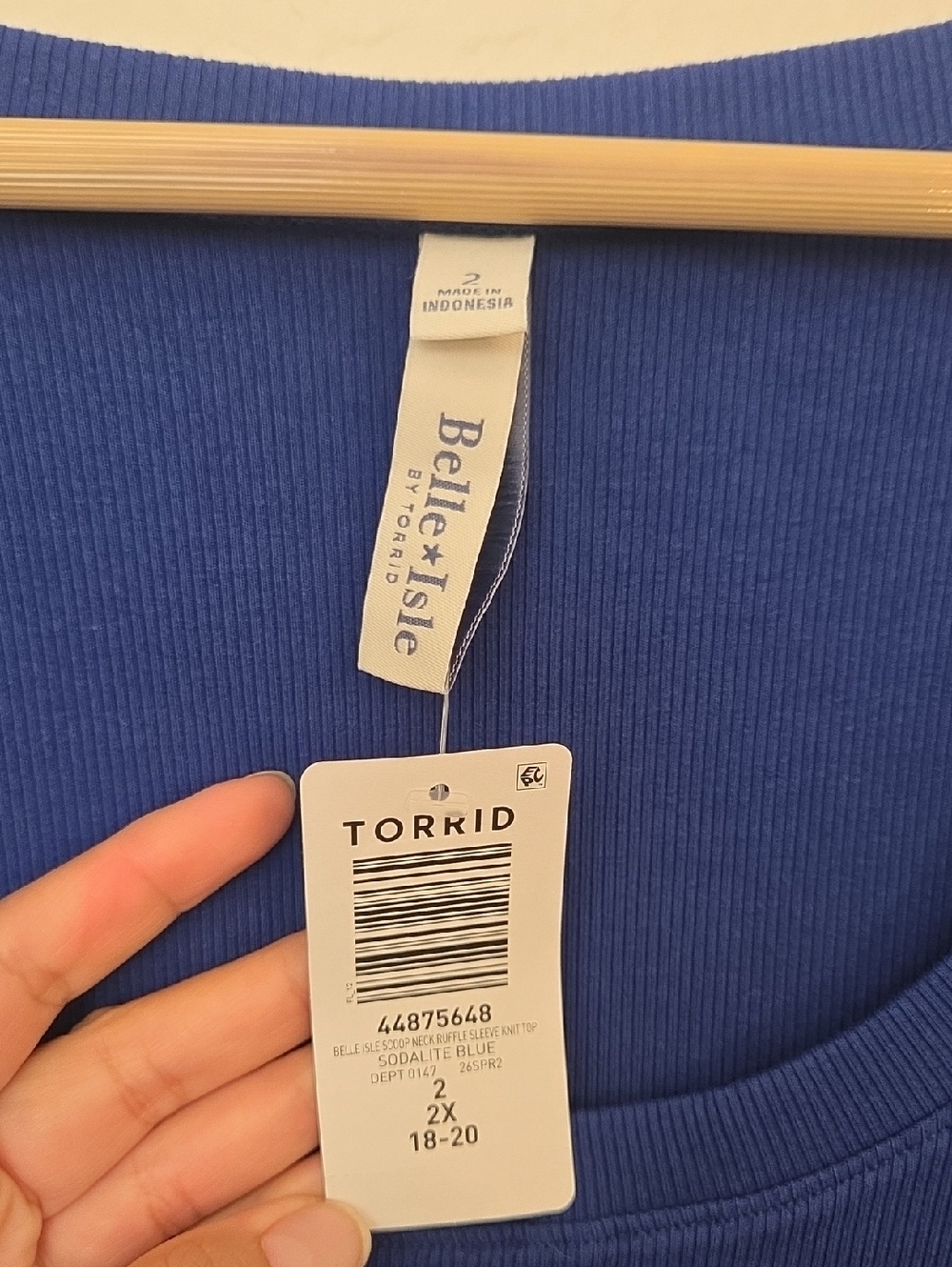 NWT Belle Isle by Torrid Blue Ribbed Flutter Sleeve Top Size 2 - Picture 4 of 6